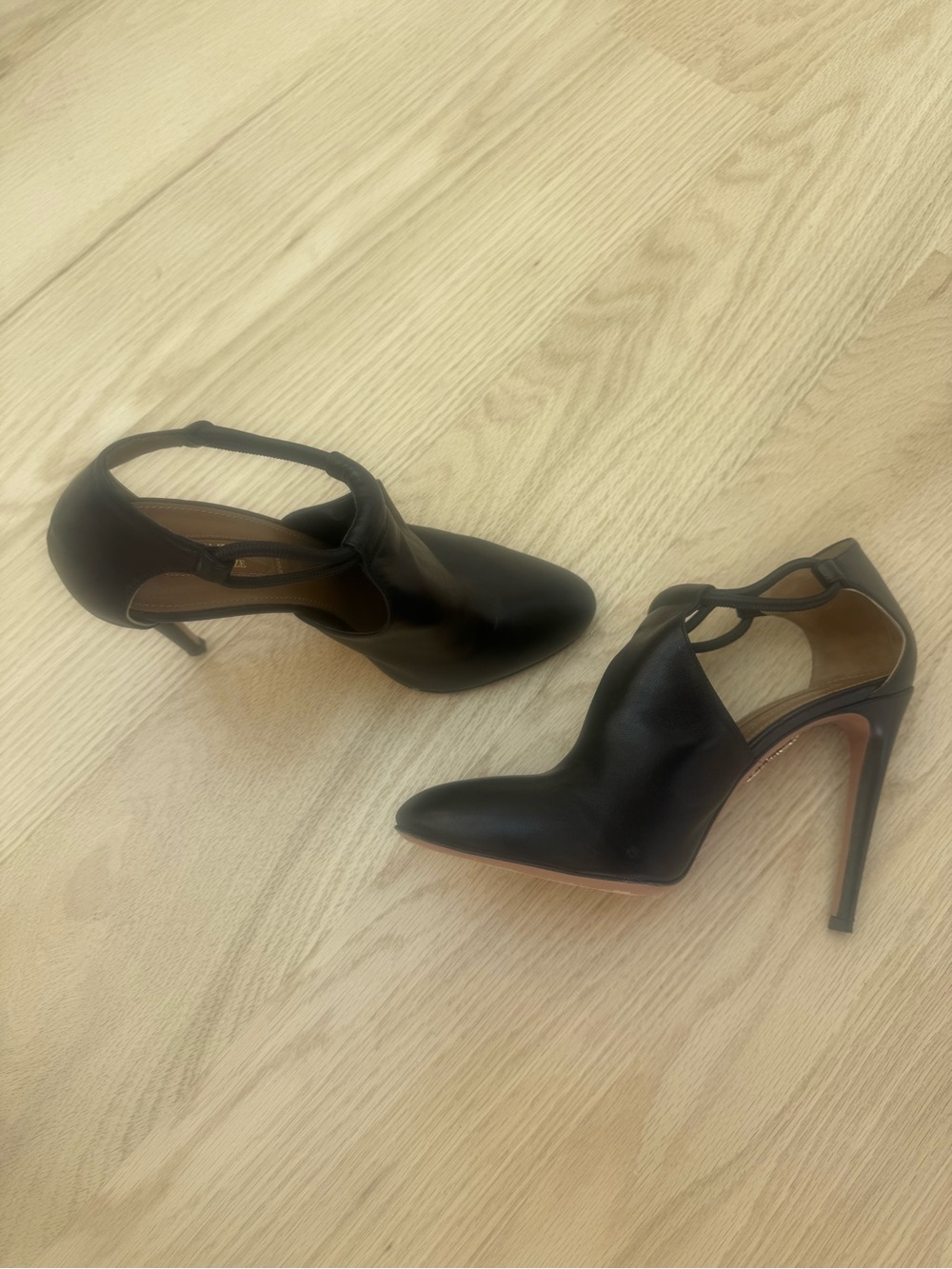 Aquazzura Black Leather Cutout High Heel Pumps